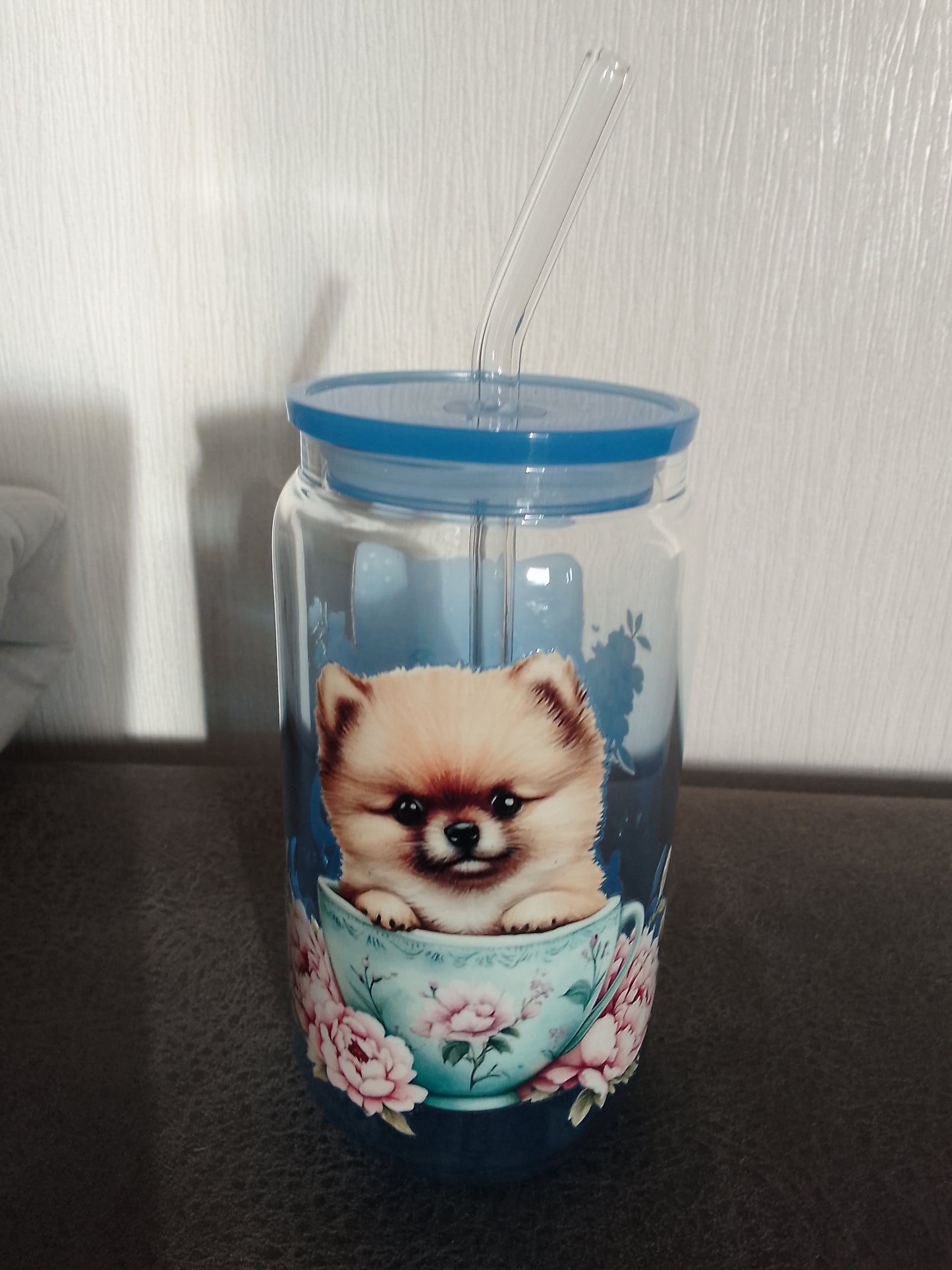 Trinkglas mit süßem Hundemotiv & Deckel – 500 ml