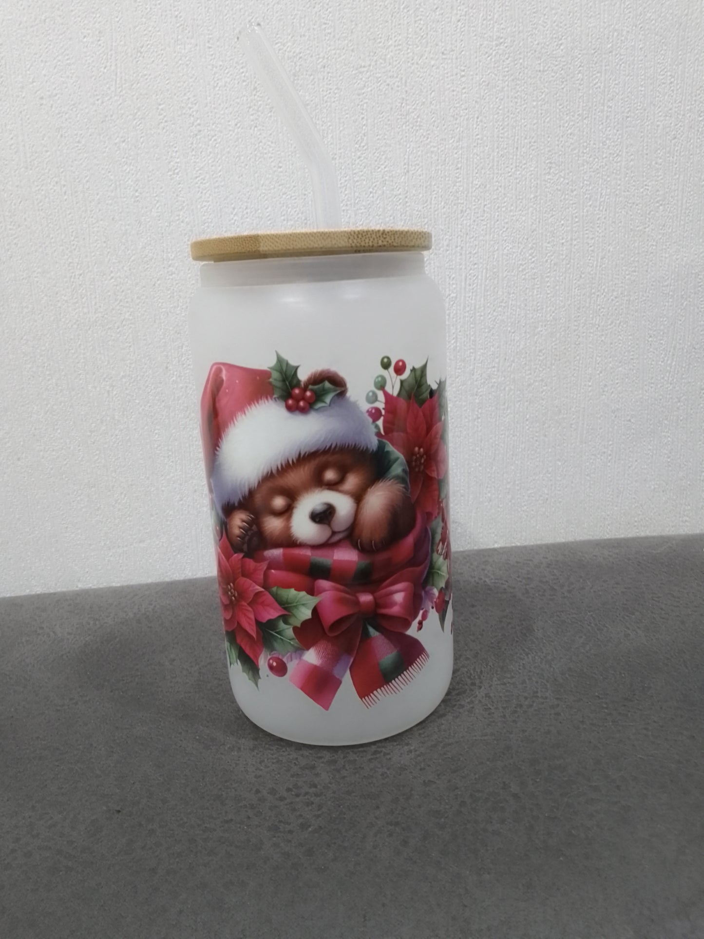 Trinkglas „Weihnachtsbär“ mit Bambusdeckel & Glasstrohhalm