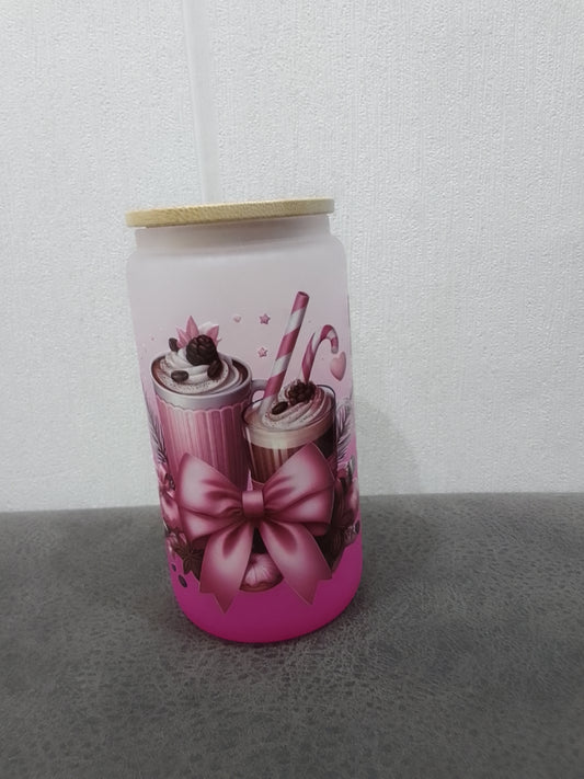 Trinkglas „Pink Ribbon“ mit Bambusdeckel & Glasstrohhalm