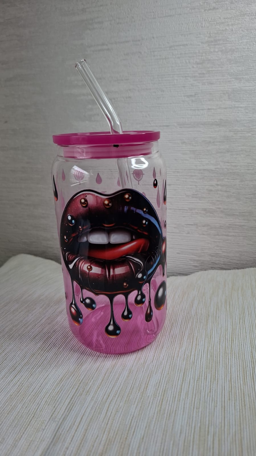 Trinkglas mit Strohhalm – Gothic Lips Design (B-Ware)